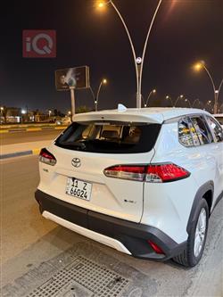 تۆیۆتا کۆرۆلا کرۆس